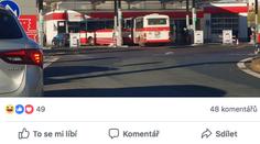 FOTO: Autobus si zkrátil cestu benzínkou. Autor fotky to schytal!