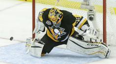 Pomsta gólmana Pittsburghu za zranění Crosbyho? Chladná!