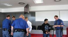 Ukopali bezdomovce k SMRTI! Brutální VRAZI dostali u soudu 18 a 20 let!