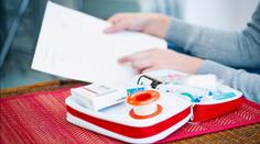 PŘEHLED: Jaké léky vzít na dovolenou? Lékárníci poradili, co by nemělo chybět