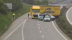 Kamioňák (†35) zkolaboval za volantem. Oživit se ho už nepodařilo