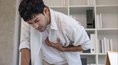 Lékaři upozorňují na nenápadnou srdeční chorobu. Odhalit ji může snadný domácí test