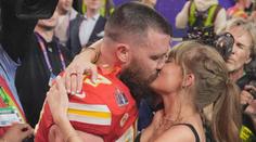 Taylor Swift se vdala. Policie musela v New Yorku uzavřít ulice