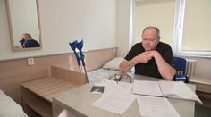 Po čtyřech operacích žádal o invalidní důchod. Stát ho nechal úplně bez peněz