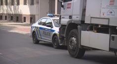 Záhadné úmrtí v Praze. Tělo našli popeláři, policie zkoumá příčinu smrti