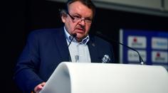 Král se opřel do Dědka: Kandidaturu stáhl, protože je sám trestně stíhán. ČSLH přitakává