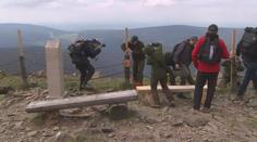 Velká změna na nejvyšší hoře Česka. Vyrostou na ní nerezové zábrany