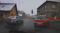 VIDEO: Lupiči, třeste se! Zloděje v ukradeném autě dopadli po pár minutách