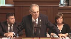Zeman ve Sněmovně kritizoval solární barony i Topolánka. Rozpočet podpoří