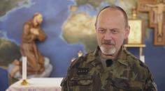 Čeští vojáci na misi zažili o Vánocích i půlnoční mši. Díky oddanému kaplanovi