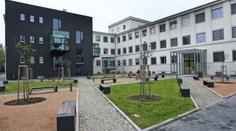 Lékařské fakultě v Ostravě hrozí, že nebude přijímat nové studenty