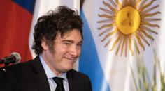 Argentinský prezident Milei navštívil Česko. Je to excentrický bavič, říká politolog