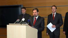 Nehorázné platy ministerských náměstků: Brali i 350 tisíc korun měsíčně
