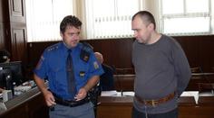 PŘÍŠERNÁ VRAŽDA! Přítelkyni POLIL BENZÍNEM a UPÁLIL! Dostal 18 LET!