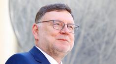 Největší absurdity reformy: Nulová daň na víno a knihy, jiná sazba na jídlo a pití