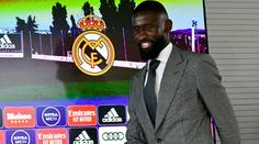 Rüdiger daruje všechny své výdělky z mistrovství dětem v Sierra Leone