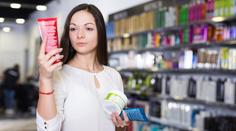 Hygienici mají seznam nebezpečné kosmetiky. Obsahuje výrobky oblíbených značek