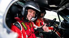 Moderátor si vyzkoušel rally jako spolujezdec! Záběry přímo z auta