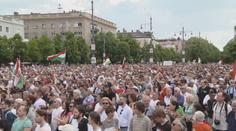 Lidé v Maďarsku ve velkém protestují. Nesouhlasí s vládou premiéra Orbána