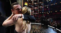OSCAR 2016: DiCaprio sklízel potlesk ve stoje, konečně vyhrál