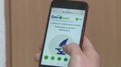 Brusel představil covidový pas. Očkovaným i testovaným umožní cestovat