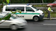 O víkendu zemřeli na silnicích čtyři lidé! Motorkář zmátl policii