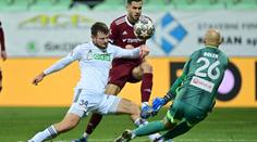 Karviná vzdorovala Spartě marně, Slavia nedala penaltu