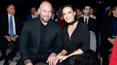 Olympijský vítěz z Nagana si hýčká tuhle krásku. Ukázala sexy snímky od moře