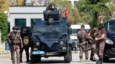 Přes 700 vojáků se otrávilo jídlem, policie v Turecku zatkla 21 lidí