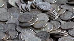 Zloději vykradli kamion naložený mincemi. Sto tisíc dolarů vážilo dvě tuny