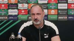 Z takového výkonu jsme měli dát víc než 2 góly, litoval Trpišovský. Ocenil fanoušky