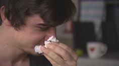 Covid ustupuje, nahrazuje ho ale chřipka. Počet těžkých případů stoupá