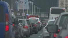 V pražském tunelu Blanka se srazilo 5 aut. Doprava kolabovala