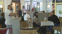 Restaurace už počítají s vyhozením zásob, obchody nejspíš nezavřou