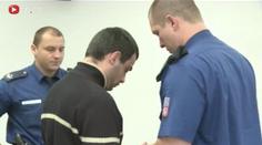 BRUTÁLNĚ UBODAL PRABABIČKU kvůli pervitinu! Odsedí si 24 let