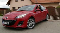TEST Mazdy 3 sedan: s větrem o závod