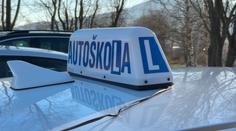V Česku přibývá autoškol výhradně pro ženy. Zájem o ně je nebývale velký