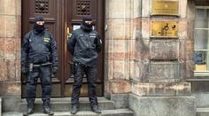 Na úřadě v Praze zasahovali policisté a cizinecký útvar. Zadrželi 16 lidí