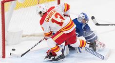 Rittich své Calgary nevychytal, Gudas gólem pomohl k výhře