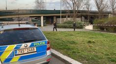 Muži oznámili, že má koronavirus, poté utekl z pražské nemocnice
