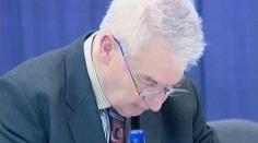 Poslanec Melčák jezdí zdarma, přesto bere peníze na dopravu