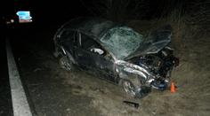 Auto rozmlátil o strom, do nemocnice letěl vrtulníkem