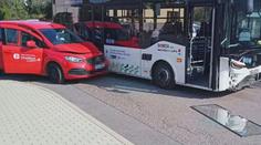 Pořádně se nerozjel a už dojel. Chotěboř řeší nehodu svého jediného autobusu