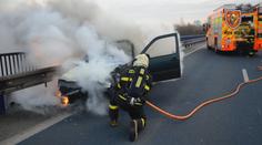 Kvůli technickým závadám hoří auta. Problémy můžete poznat dřív