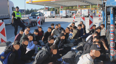 Vlna migrace v ČR sílí. Na Vysočině našli uprchlíky v nelidských podmínkách