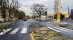 Chlapečka na přechodu v Sokolově srazilo auto. Skončil v umělém spánku