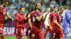 Národní tým je i zaměstnání, říká Šmicer. Hráči si prémie zaslouží