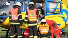 Auto u základní školy v Aši srazilo 2 děti a 2 ženy! Jsou v nemocnici