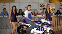 Motocyklista Abraham předvedl žihadlo pro novou sezonu. ROZHOVOR