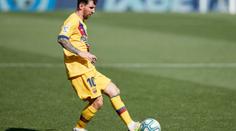 Rekordman Messi zničil Alavés a překonal legendu Xaviho